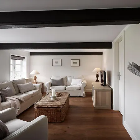 Koob Apartment *